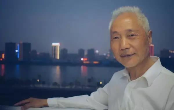 @韓子庭/66歲/濱江花苑住戶(hù) 